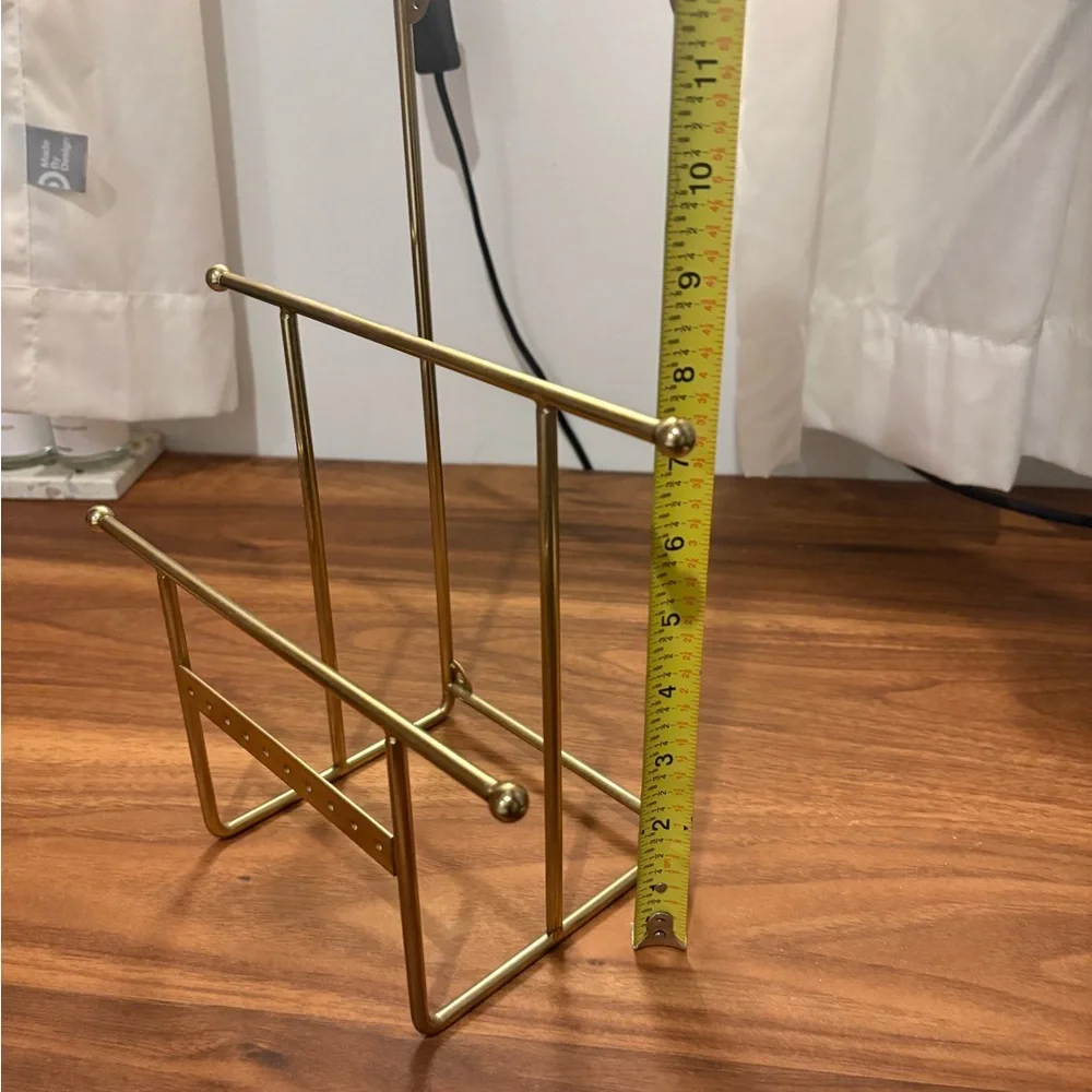 Urban Outfitters Gold Metal Multi-Tier Jewelry Organizer Stand - Picture 2 of 3